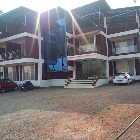 Coastal Bay Beach Resort Harnai Exterior foto