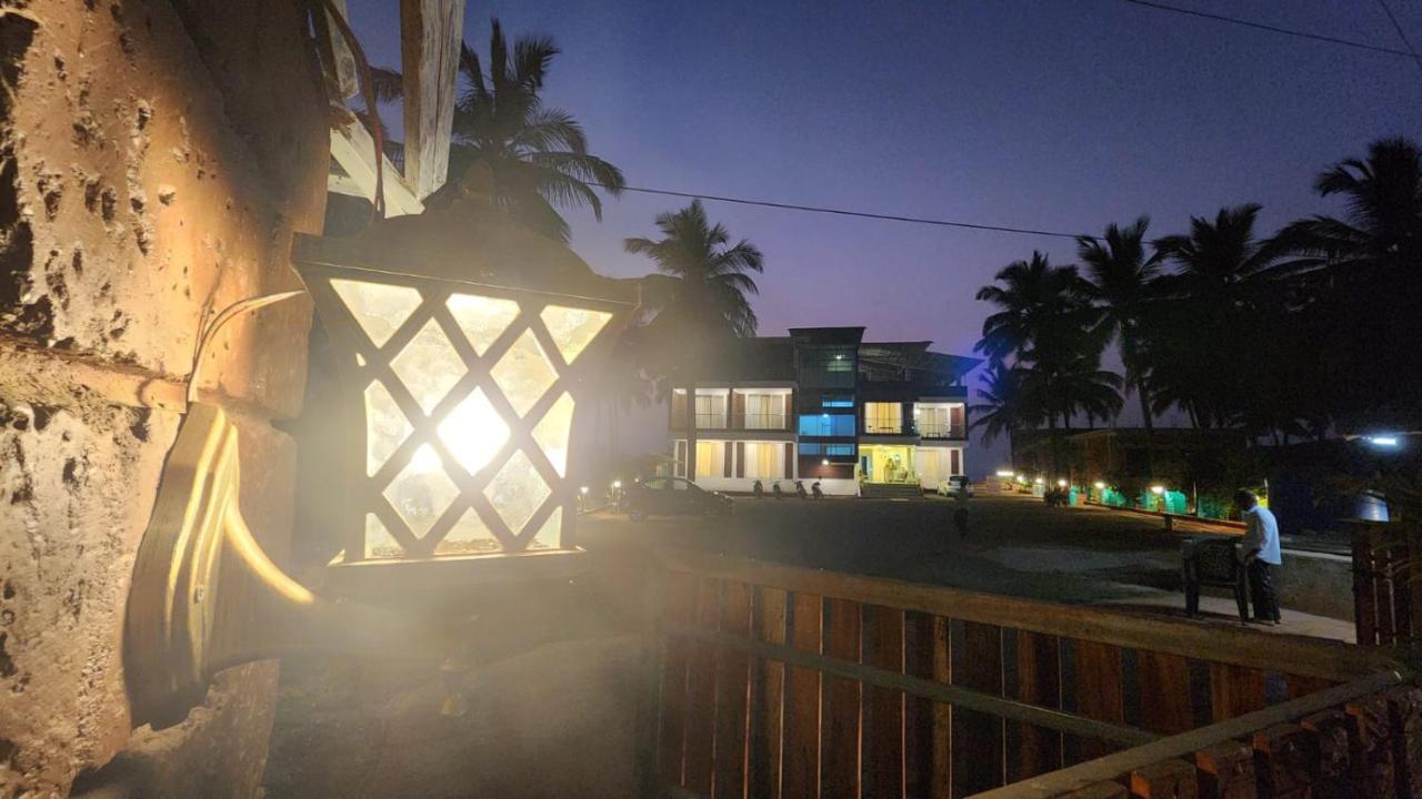 Coastal Bay Beach Resort Harnai Exterior foto