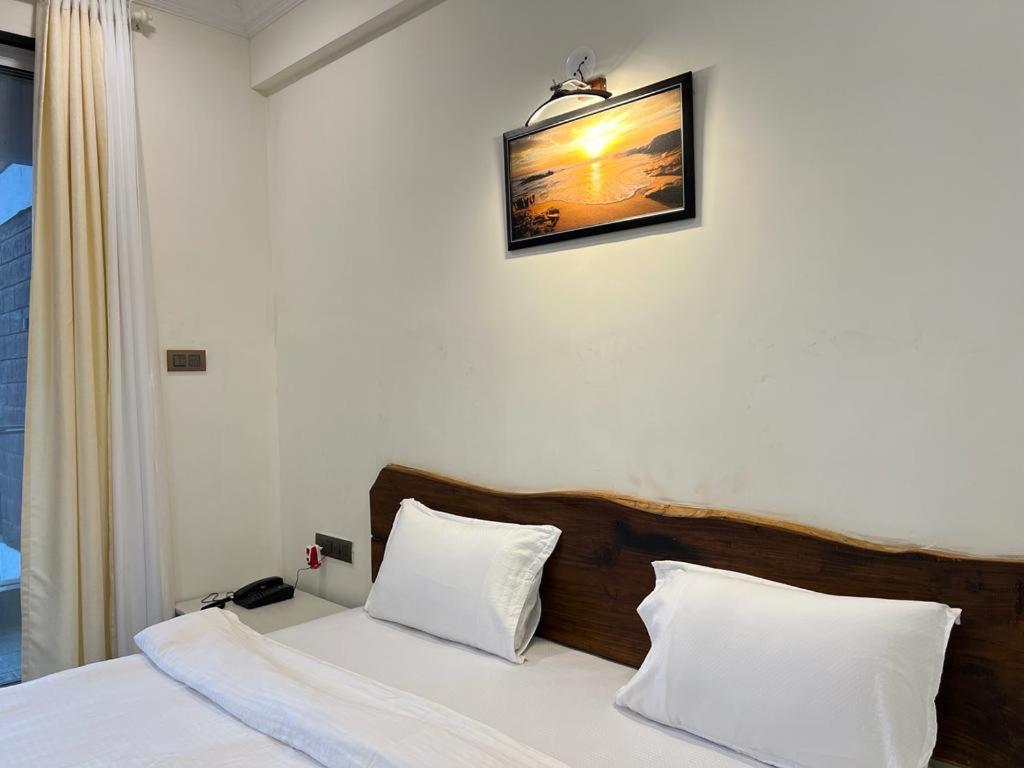 Coastal Bay Beach Resort Harnai Exterior foto